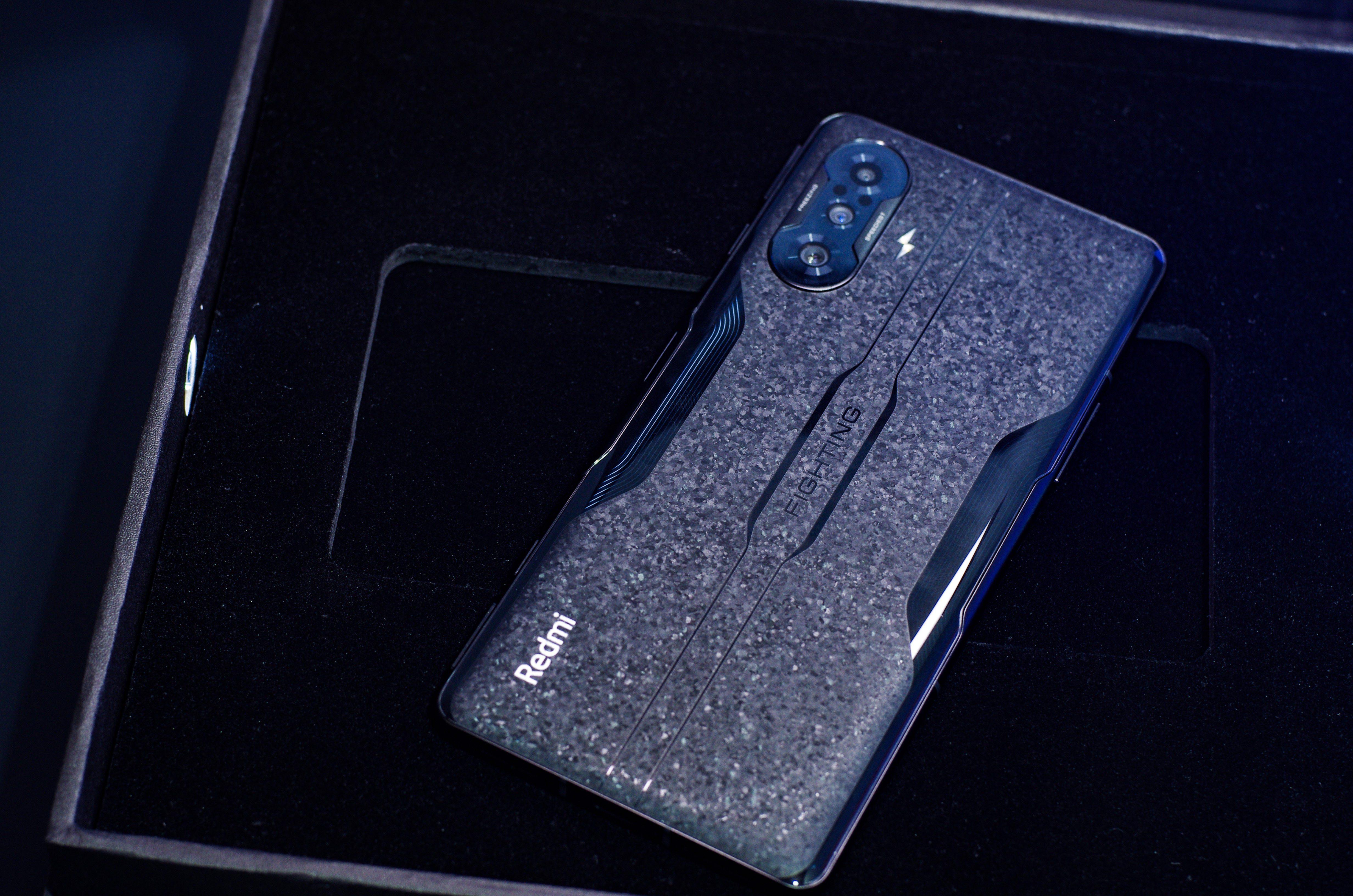 Redmi K40游戏版特别款图赏：每台都独一无二！