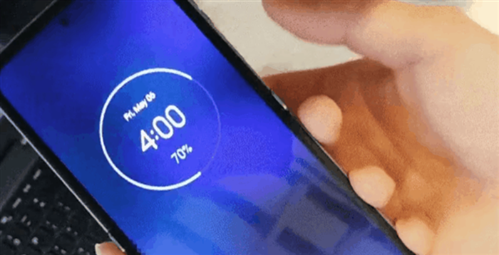 骁龙8+双屏旗舰 moto razr 2022解锁副屏新玩法