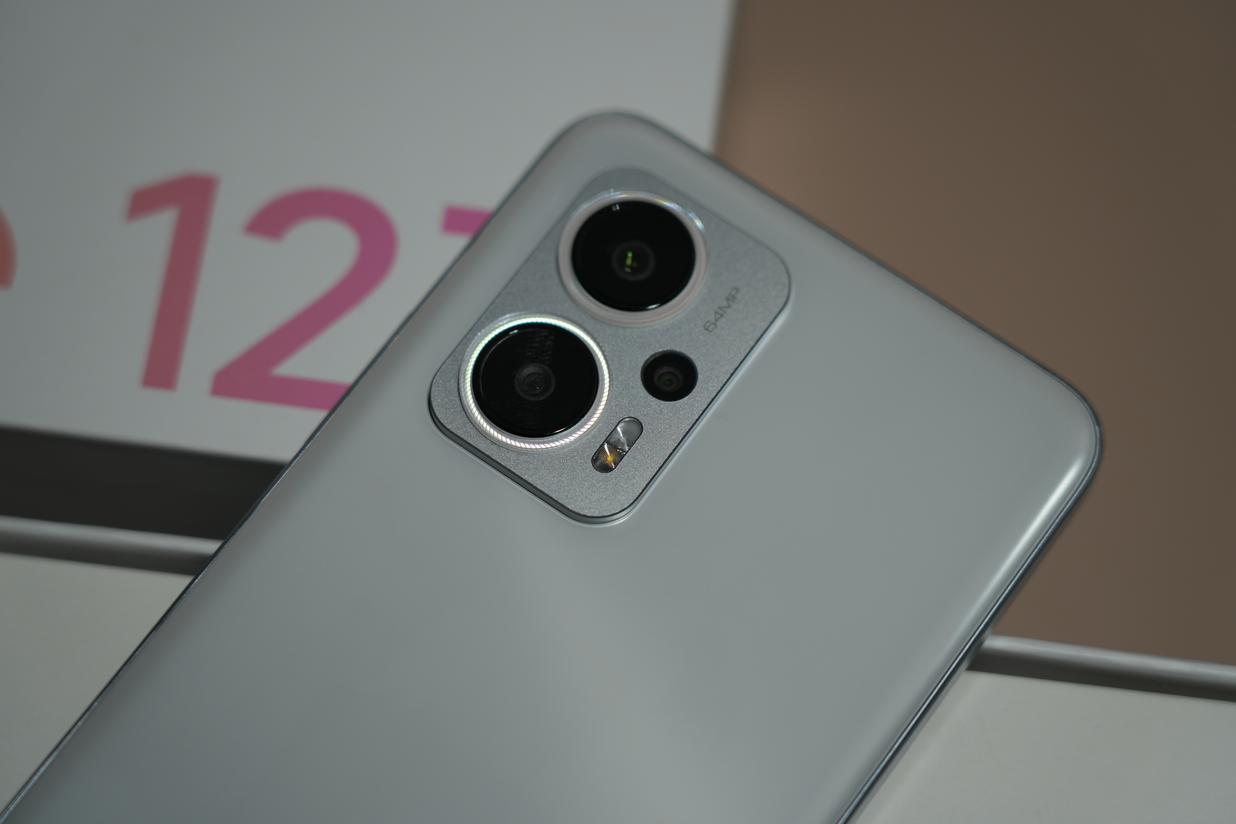 Redmi Note12T Pro开箱简评：送给LCD爱好者的礼物