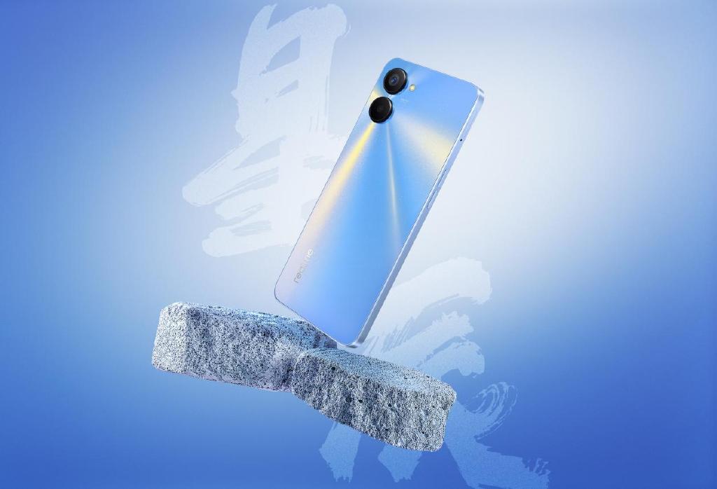 30万像素副摄？真我V20发布 起售价999元