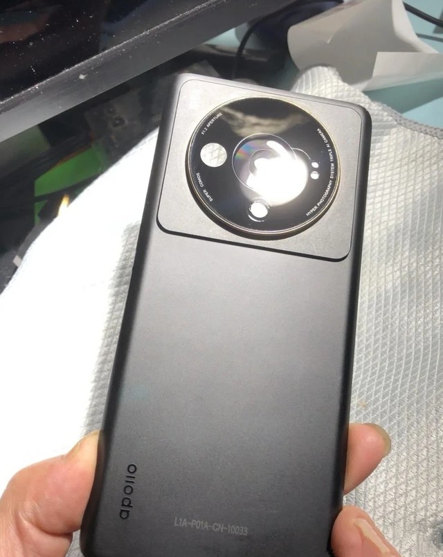小米12S Ultra工程机曝光：原来还有两款配色啊！