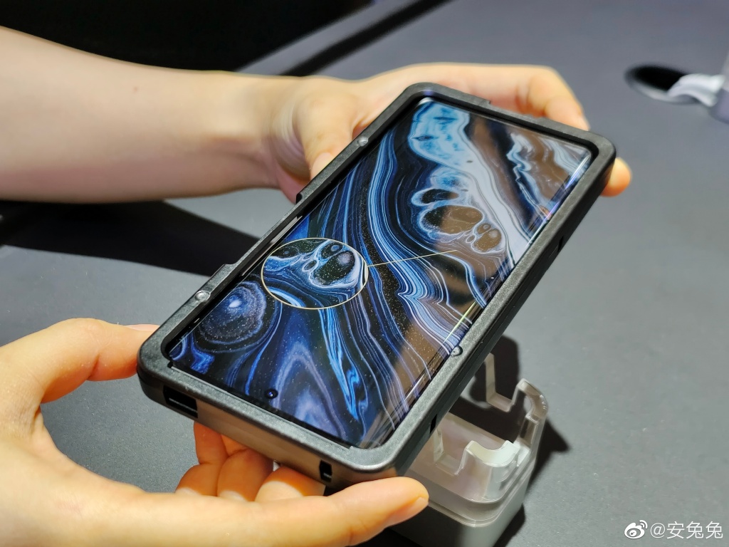 E3直接跳到E5 iQOO 8 Pro将搭载2021最好屏幕