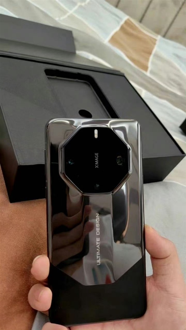 Mate60终极版本揭晓：售价过万 下午登场