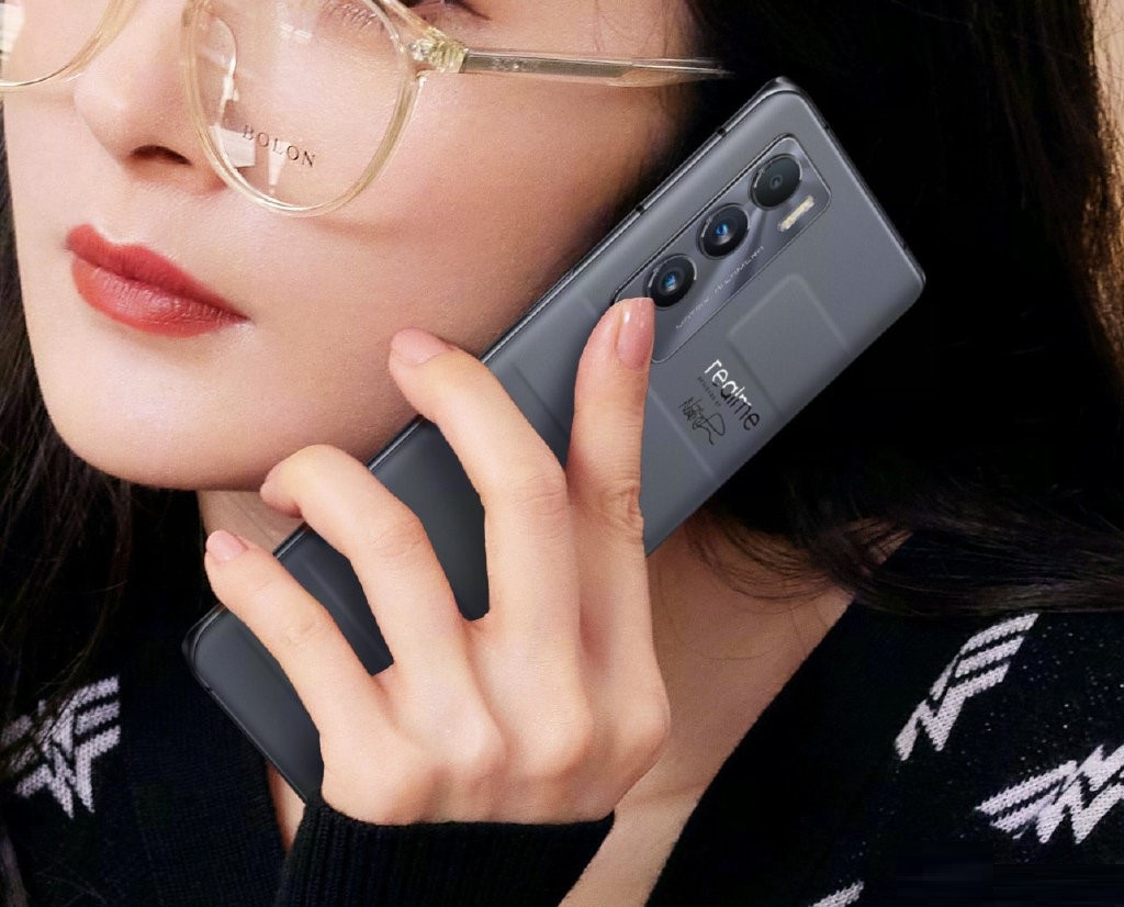 realme GT大师版真机曝光：颜值感受下