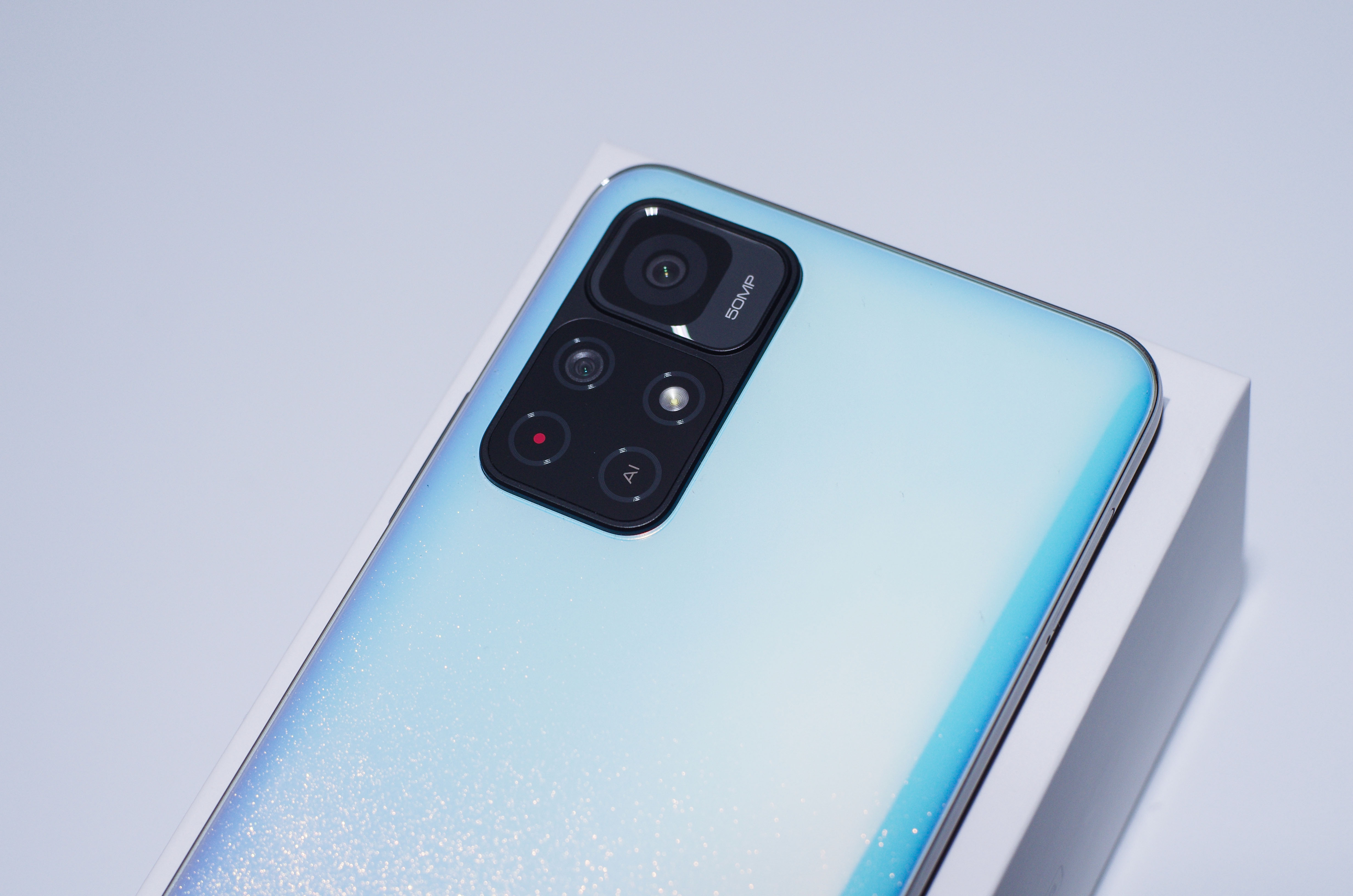 Redmi Note 11系列首发评测：再踏一步、所向无敌