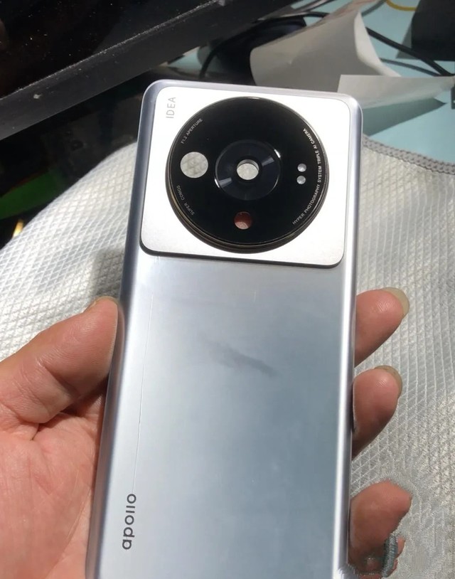 小米12S Ultra工程机曝光：原来还有两款配色啊！