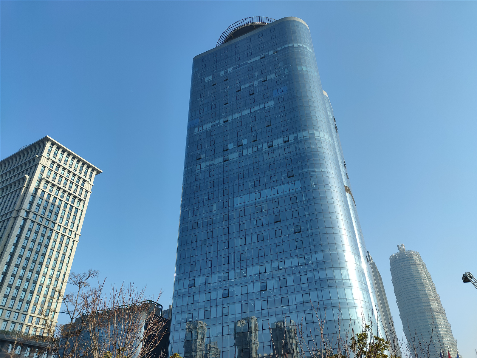 满血快充加持 realme真我GT评测：2799元交个朋友
