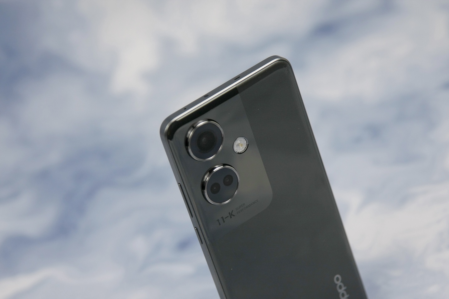 OPPO K11首发图赏：旗舰影像+快充开辟中端机新思路