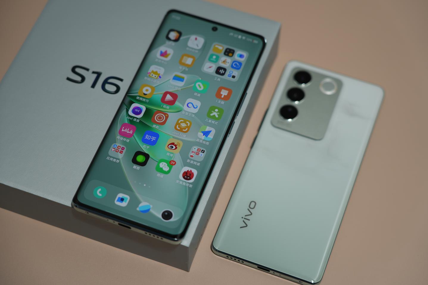 vivo S16系列评测：一面古典 一面科技