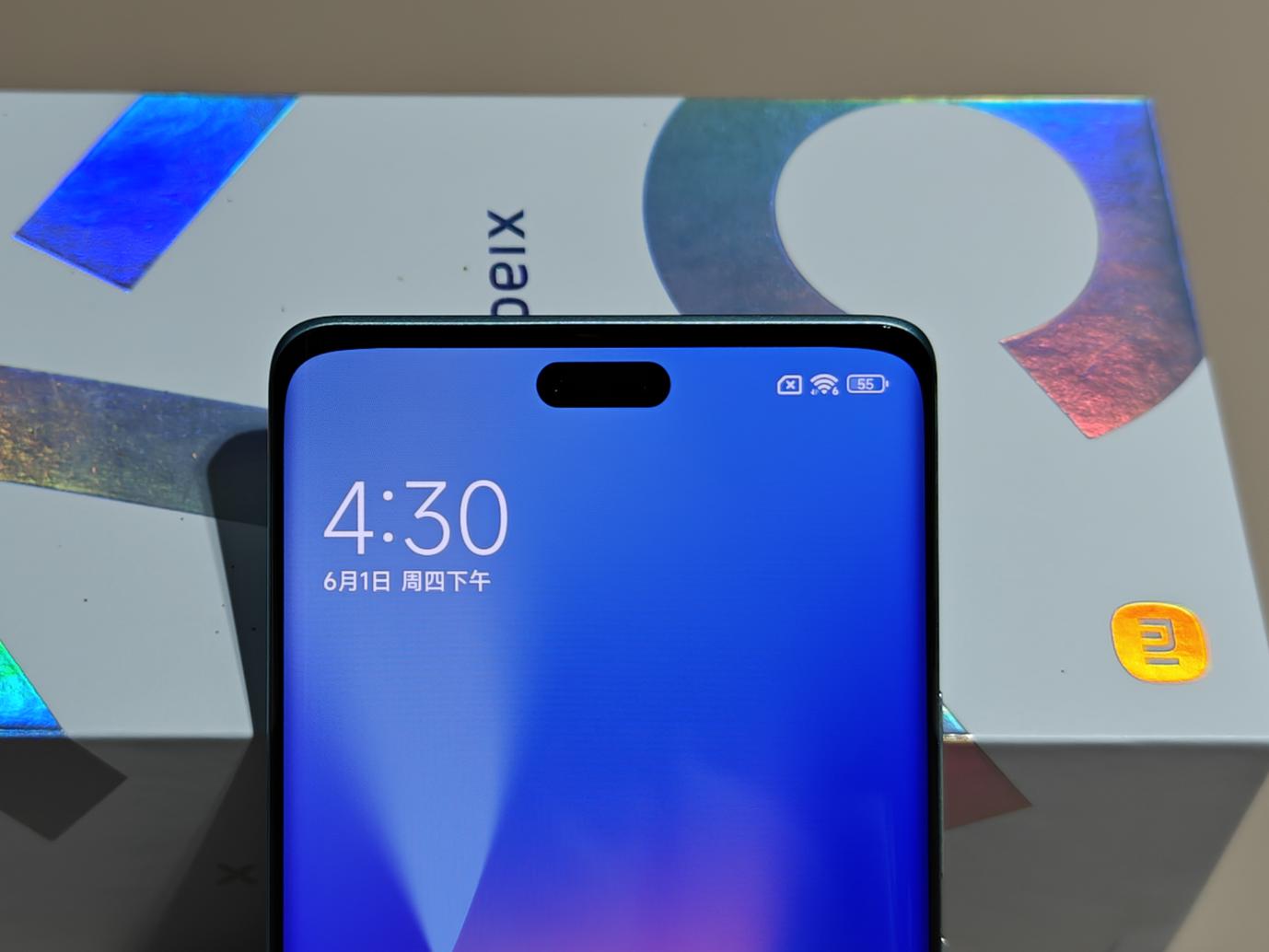 小米Civi 3评测：影像提升 性能飞跃 Civi3这次真站起来了