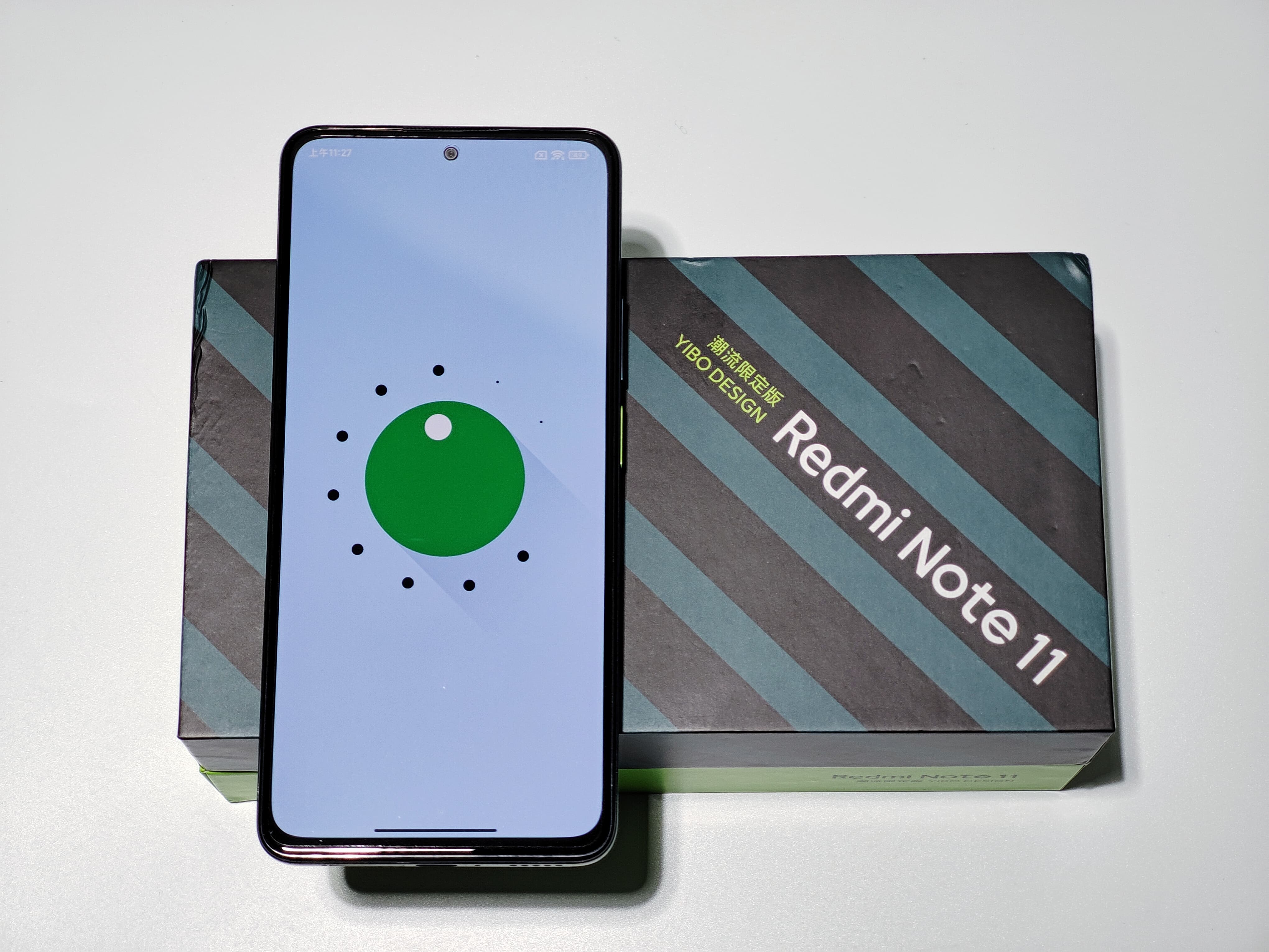 Redmi Note 11潮流限定版开箱：Redmi logo漂起来了！
