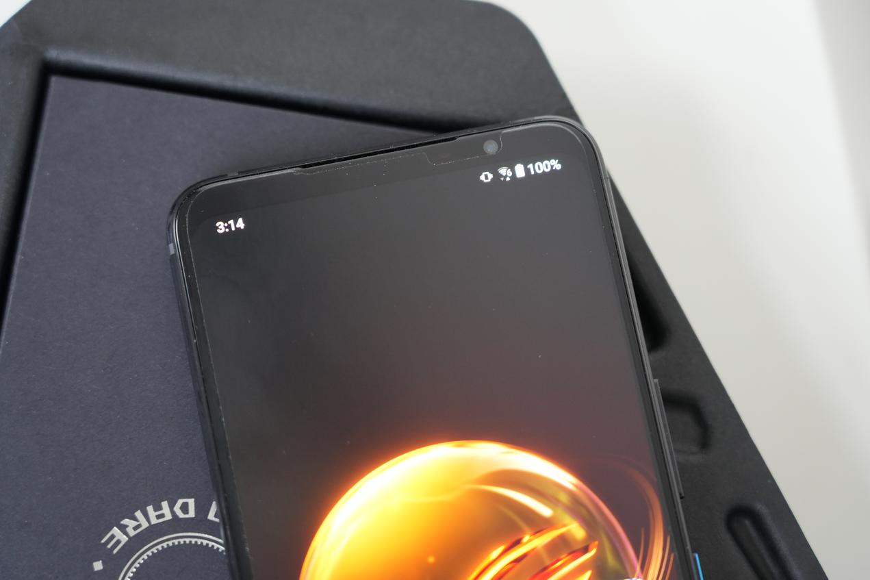 腾讯ROG 游戏手机7 Pro评测：骁龙8Gen2顶级之作 专属“外挂”再升级
