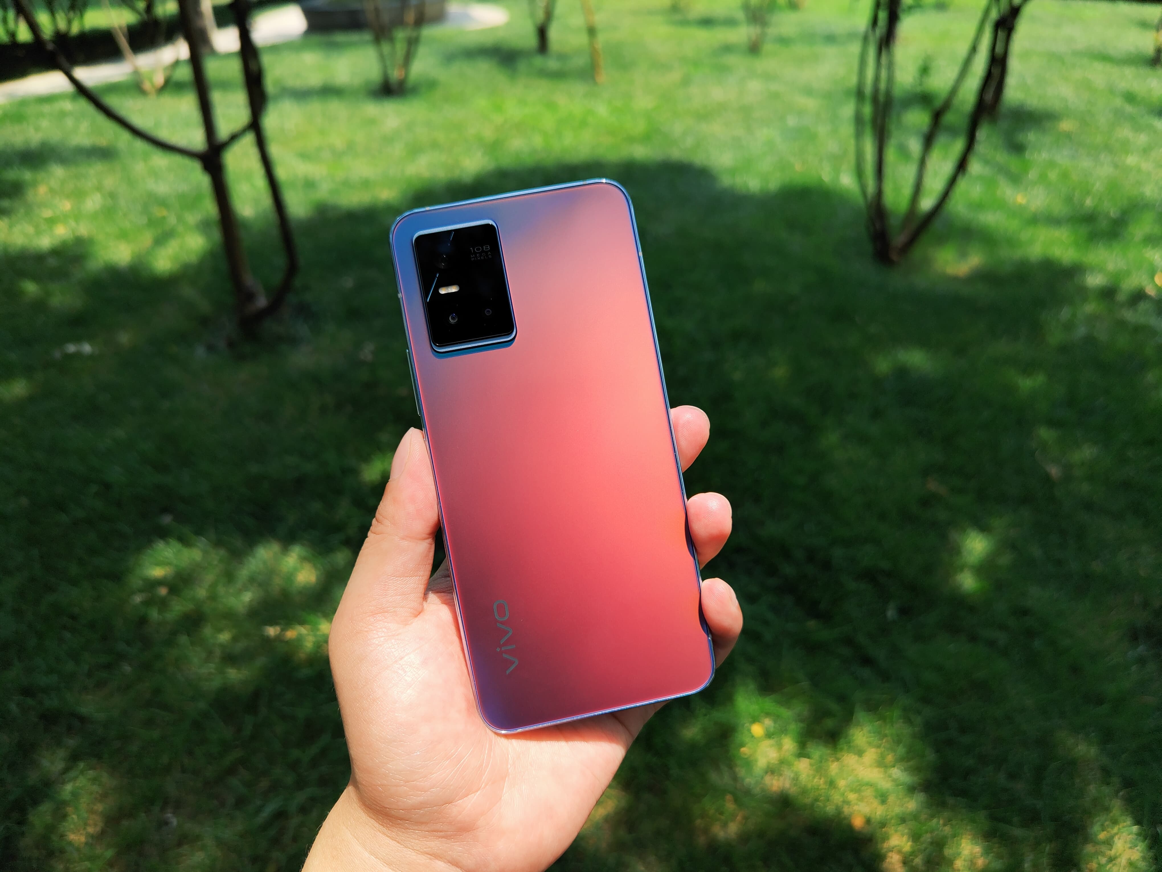 vivo S10 Pro评测：一亿像素 拍出十亿种美