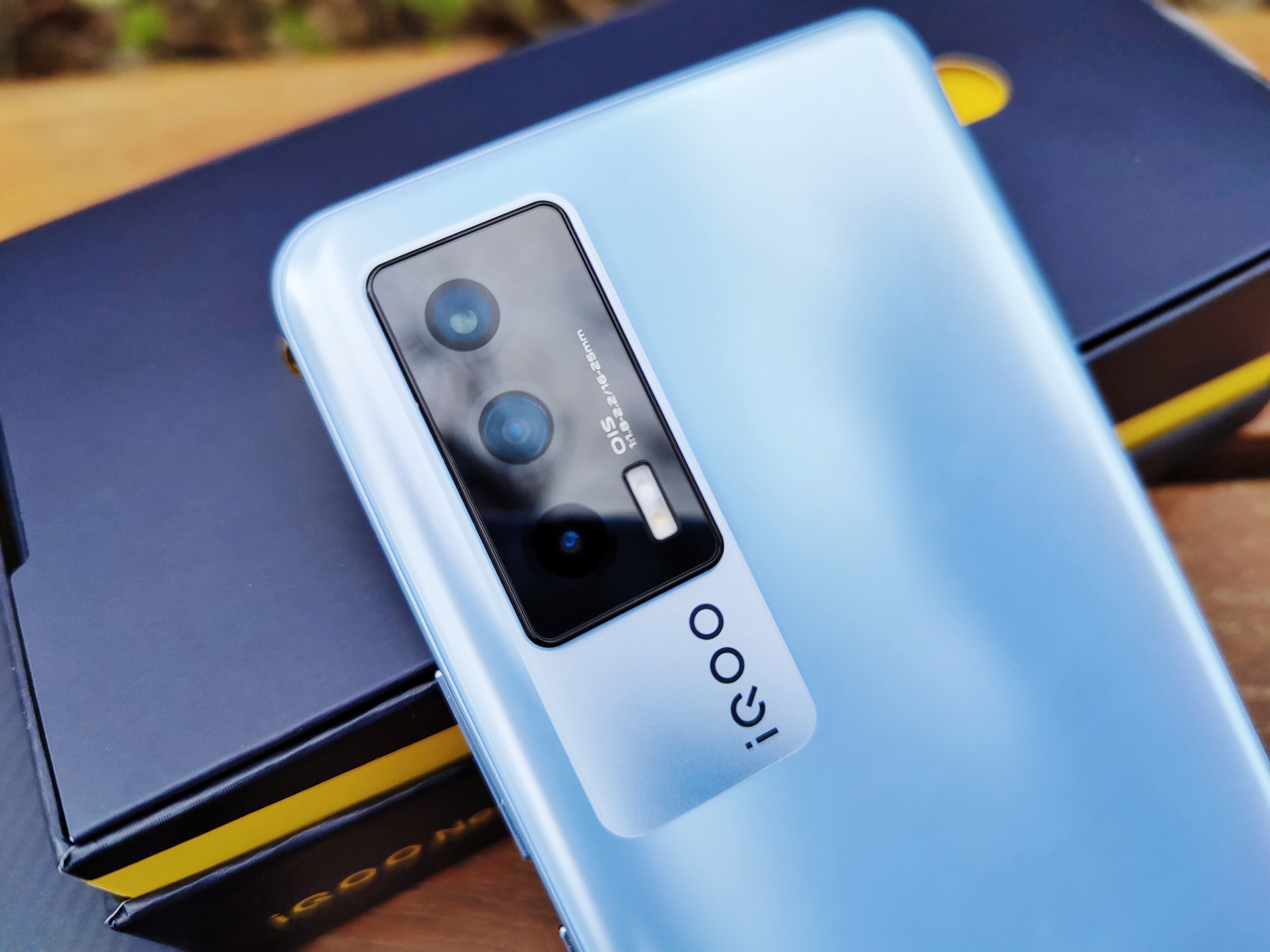 iQOO Neo5评测：性价比再度飙升的游戏利器