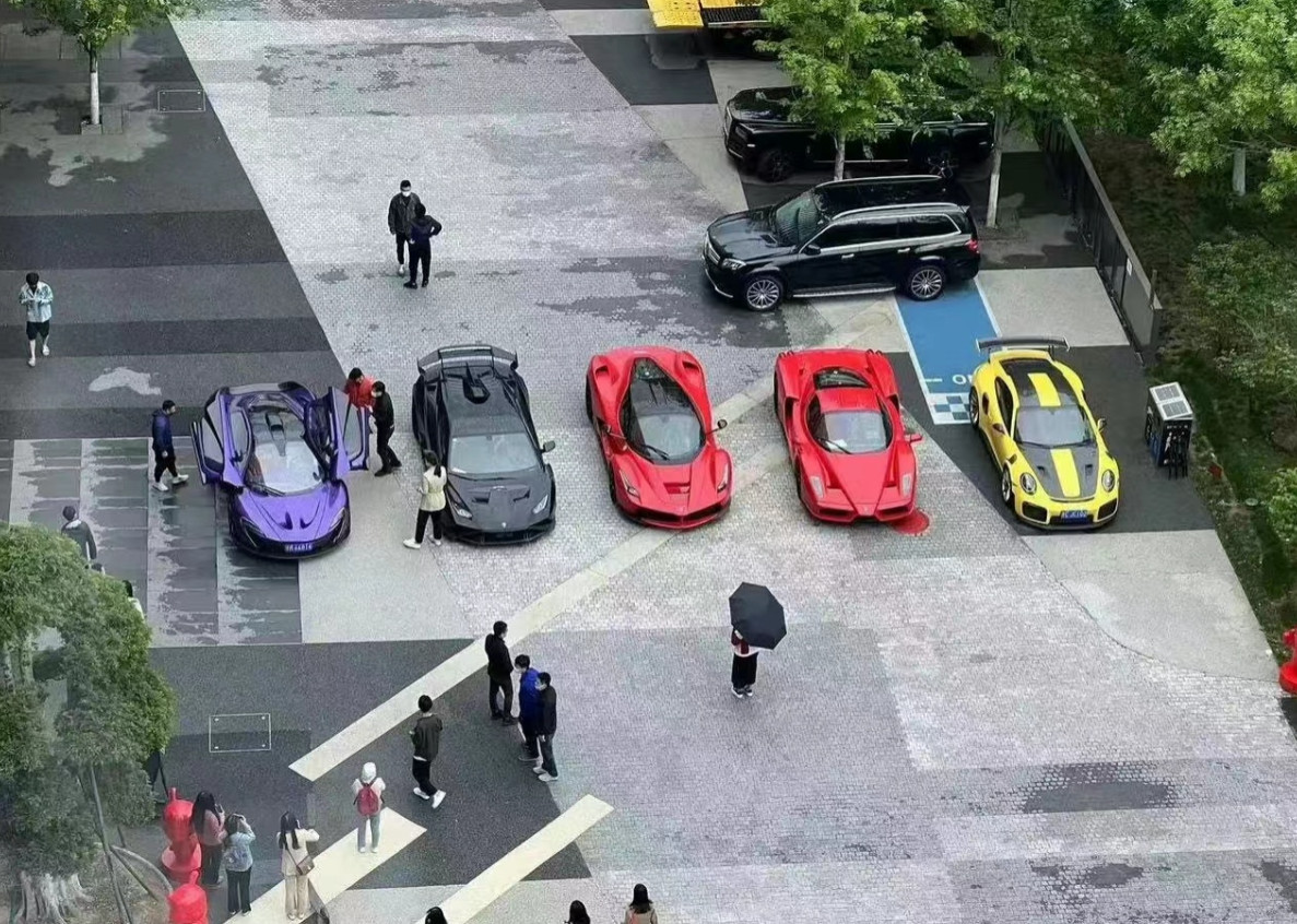 小米造车进展顺利 雷军宣布：开始关注改装赛车