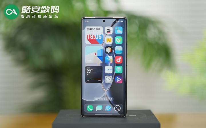 vivo X90 Pro+ 原黑 · 真机图赏】                                                                                                                                                                                                                                  