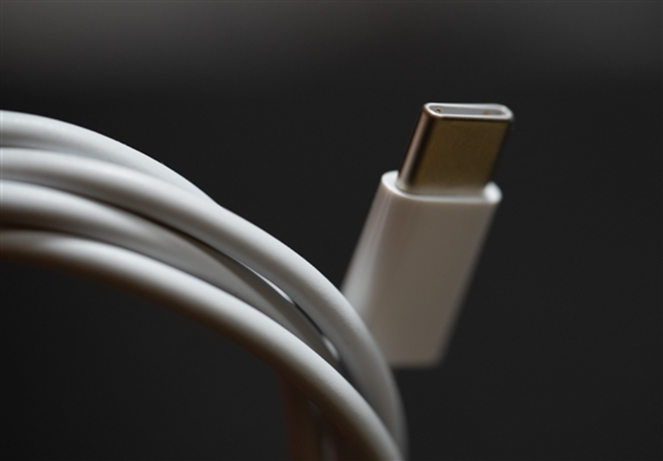 明年苹果或全系换用USB-C 10年历史的闪电接口即将走向终结