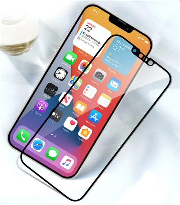 iPhone13贴膜曝光：这刘海 真的小