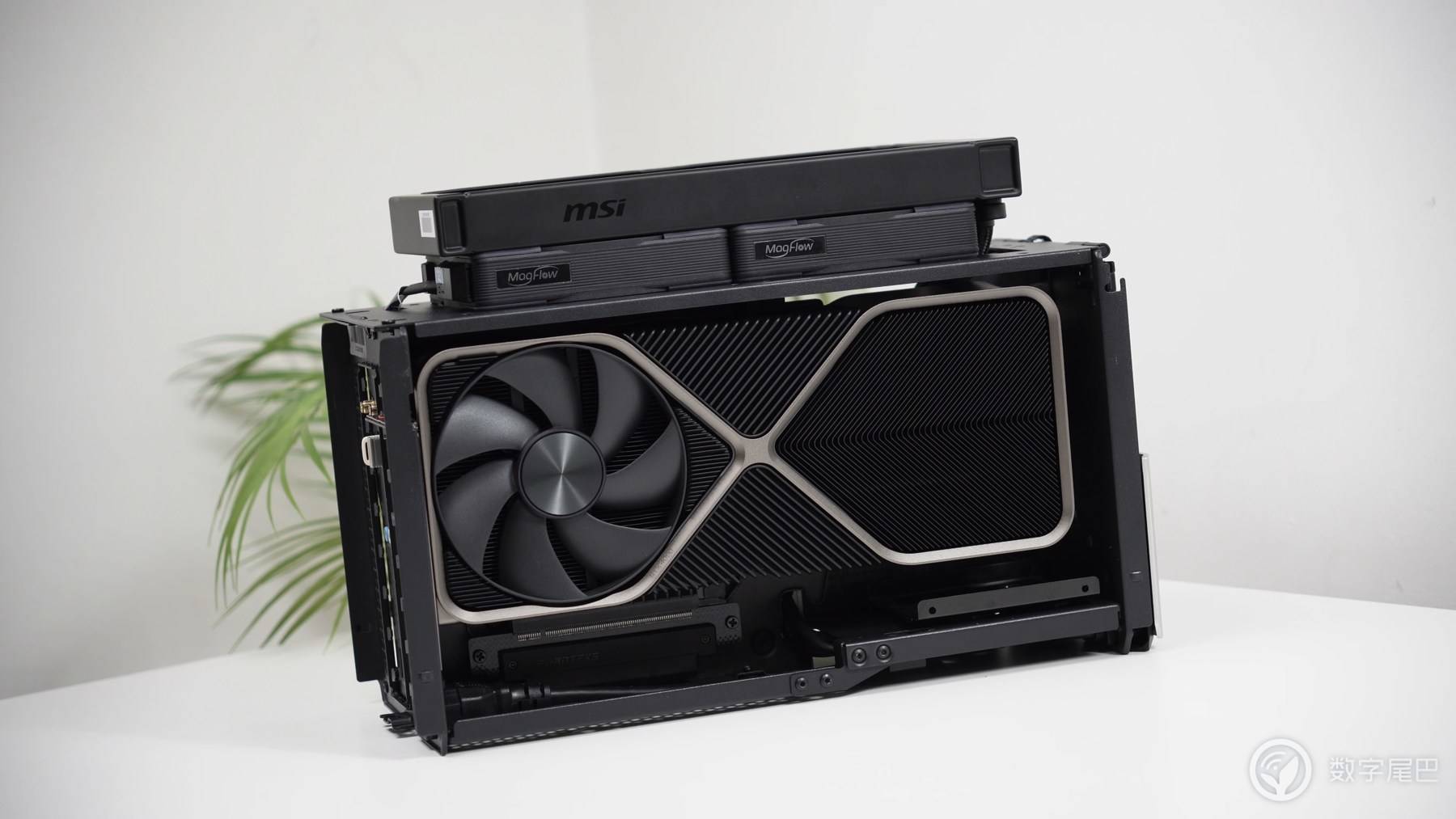 宿舍神机？4090+1300W+13700K ！！真itx“小钢炮”这配置太顶了