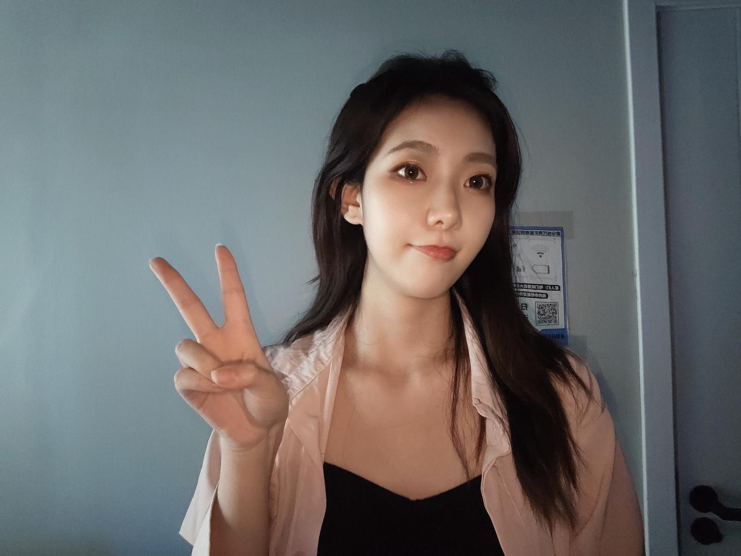 小米Civi 2评测：双摄美颜美如画 机身轻薄性能佳