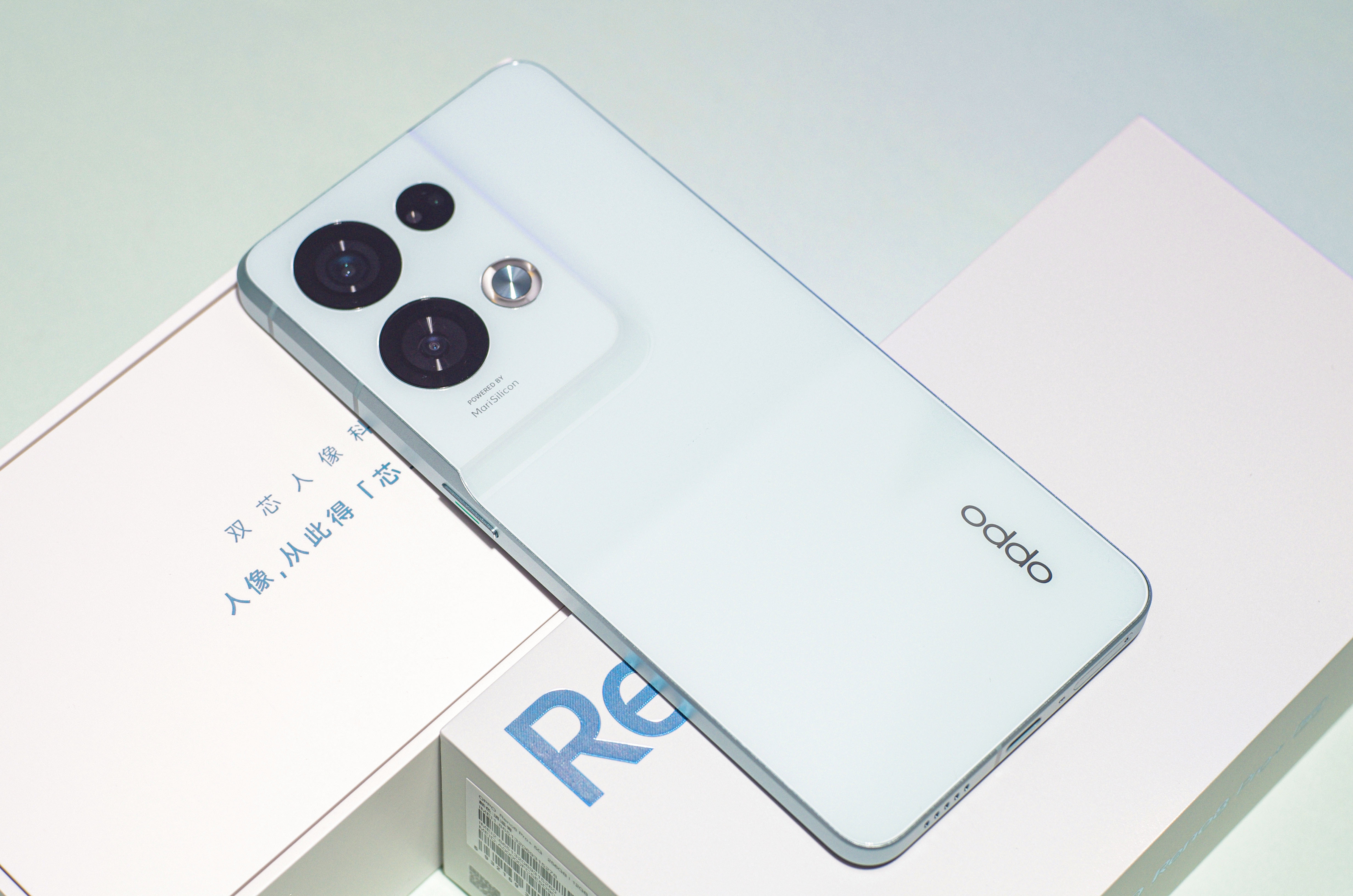 OPPO Reno 8 Pro+评测：精致如碧玉 有颜有双芯
