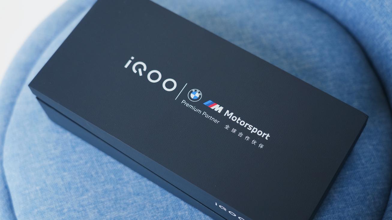 iQOO 10 Pro评测：影像性能大提升 200W闪充独孤求败
