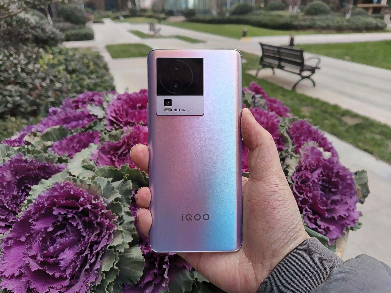 iQOO Neo7 SE评测：套娃也可以很有诚意