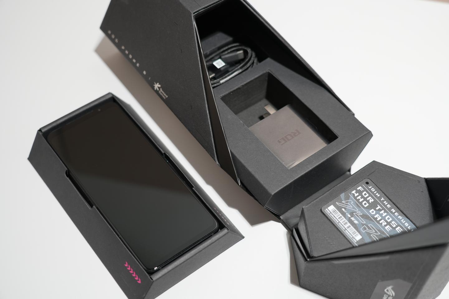ROG6天玑至尊版评测：机身开天窗 我的散热就是刚