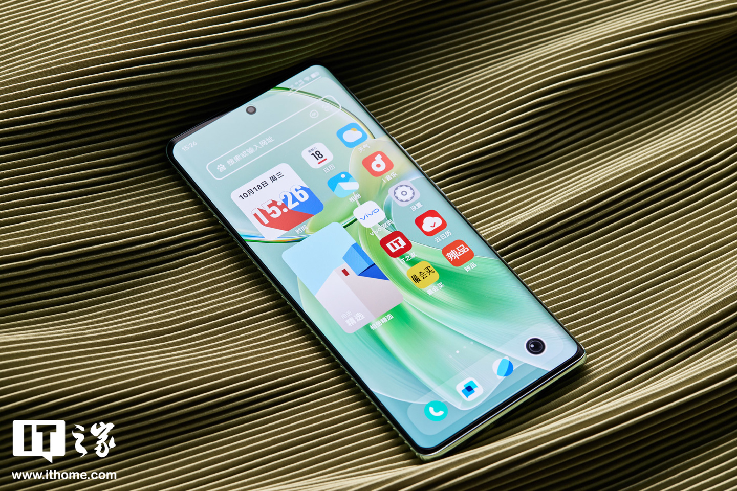 vivo Y100 琉云青、璃光蓝图赏：演绎东方美学，千元机少有高端质感