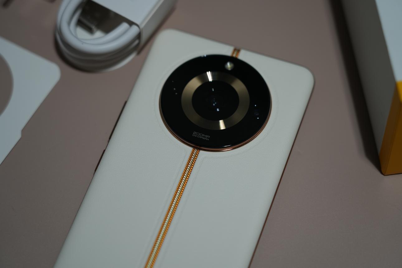 真我11 Pro+评测：2亿像素带动拍照新需求