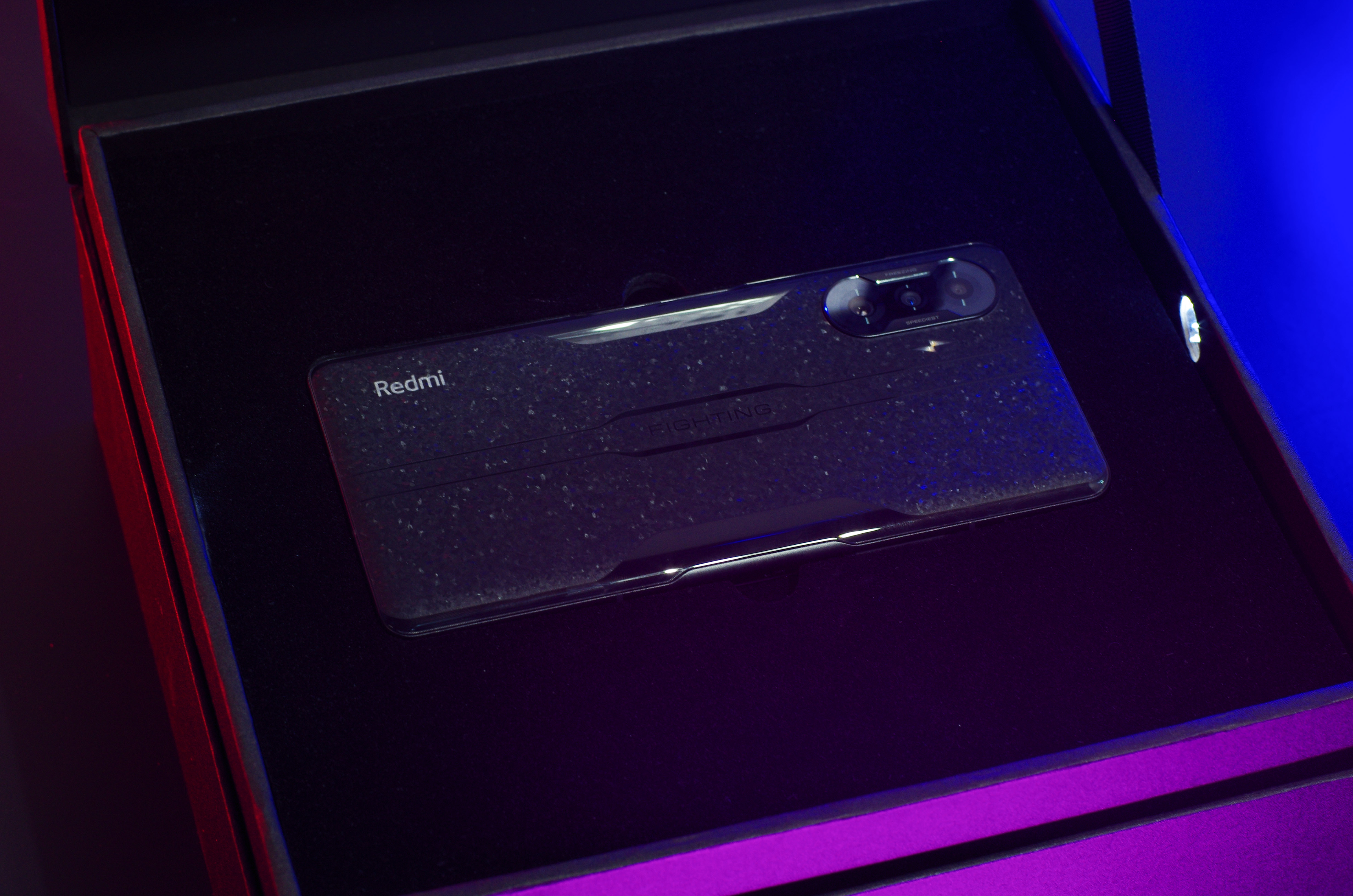 Redmi K40游戏版特别款图赏：每台都独一无二！