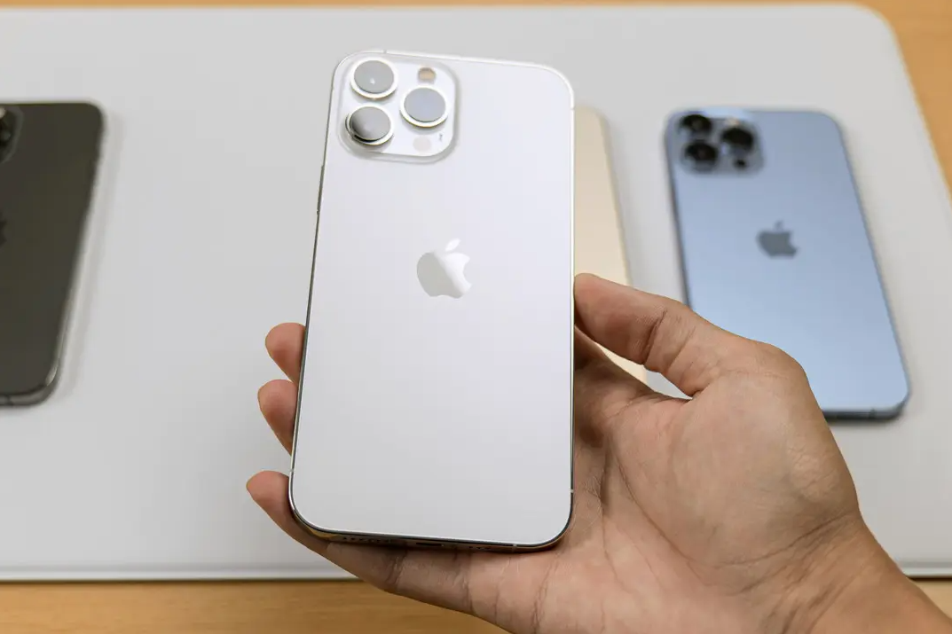 工厂转移举步维艰：富士康前高管称印度越南难以制造iPhone高端机型