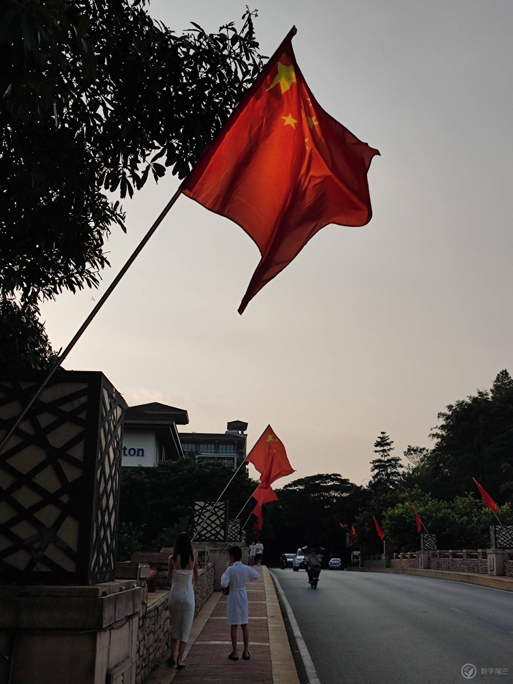 30几度的大热天泡温泉
