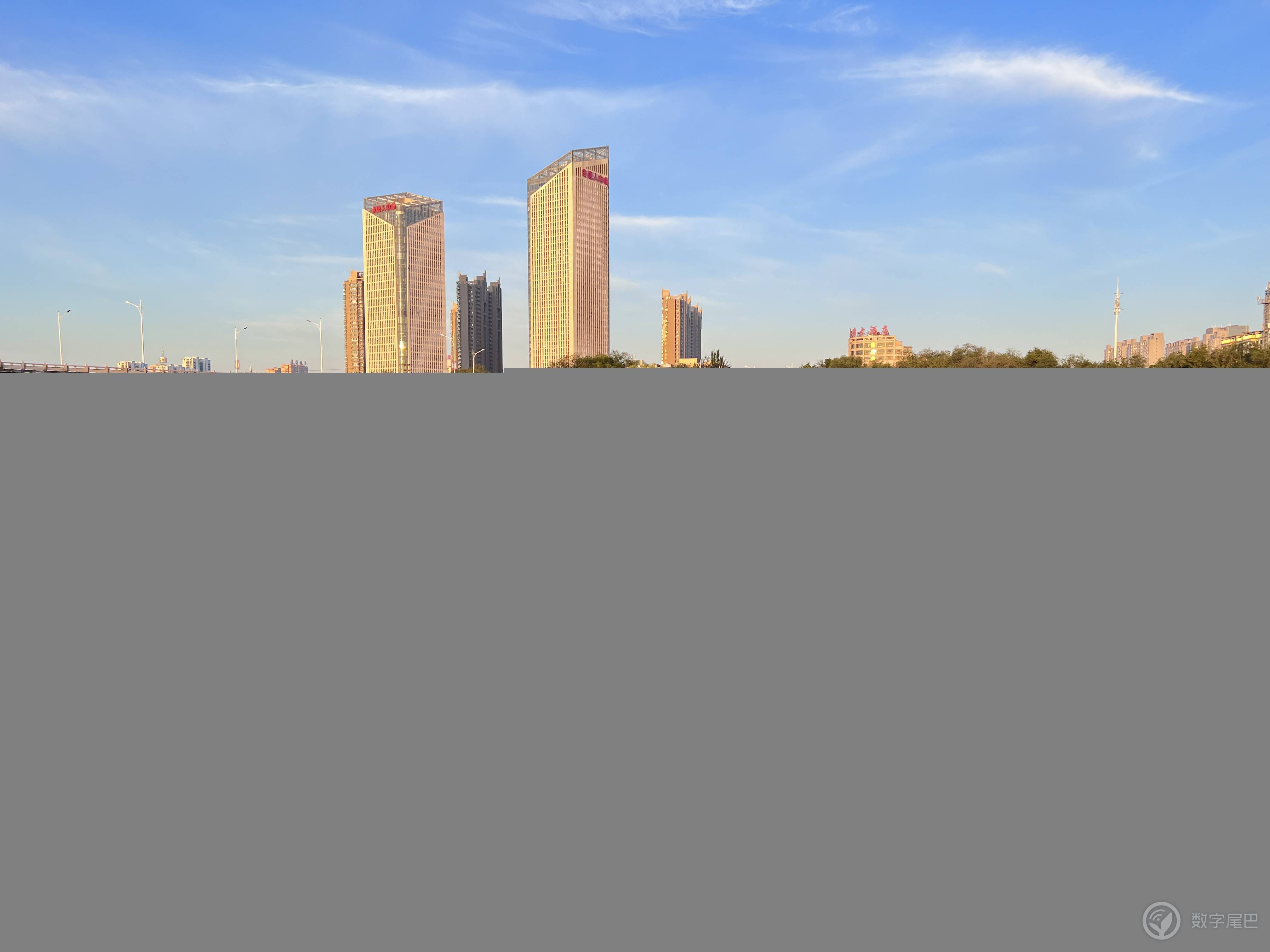 色彩美景，时光留驻——iPhone记录清晨的唐人中心