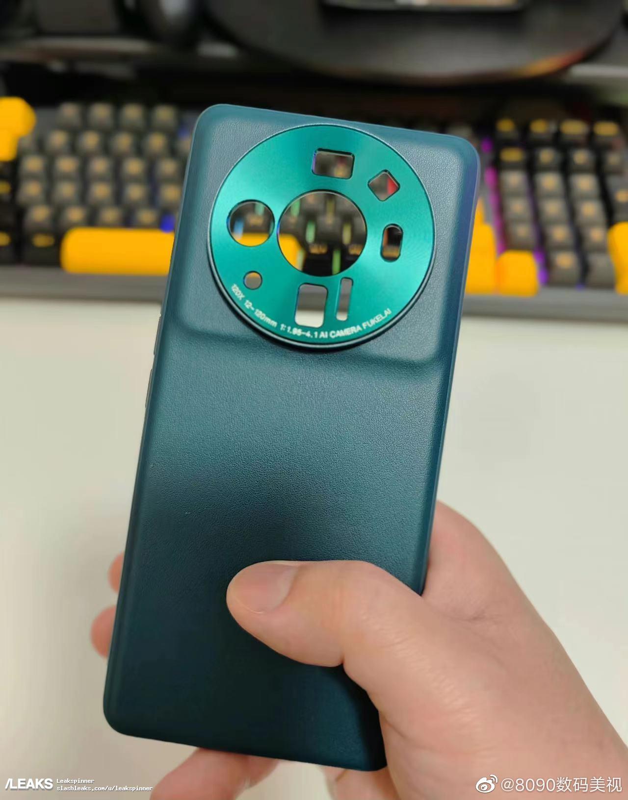 小米12 Ultra手机壳曝光：外形极具辨识度