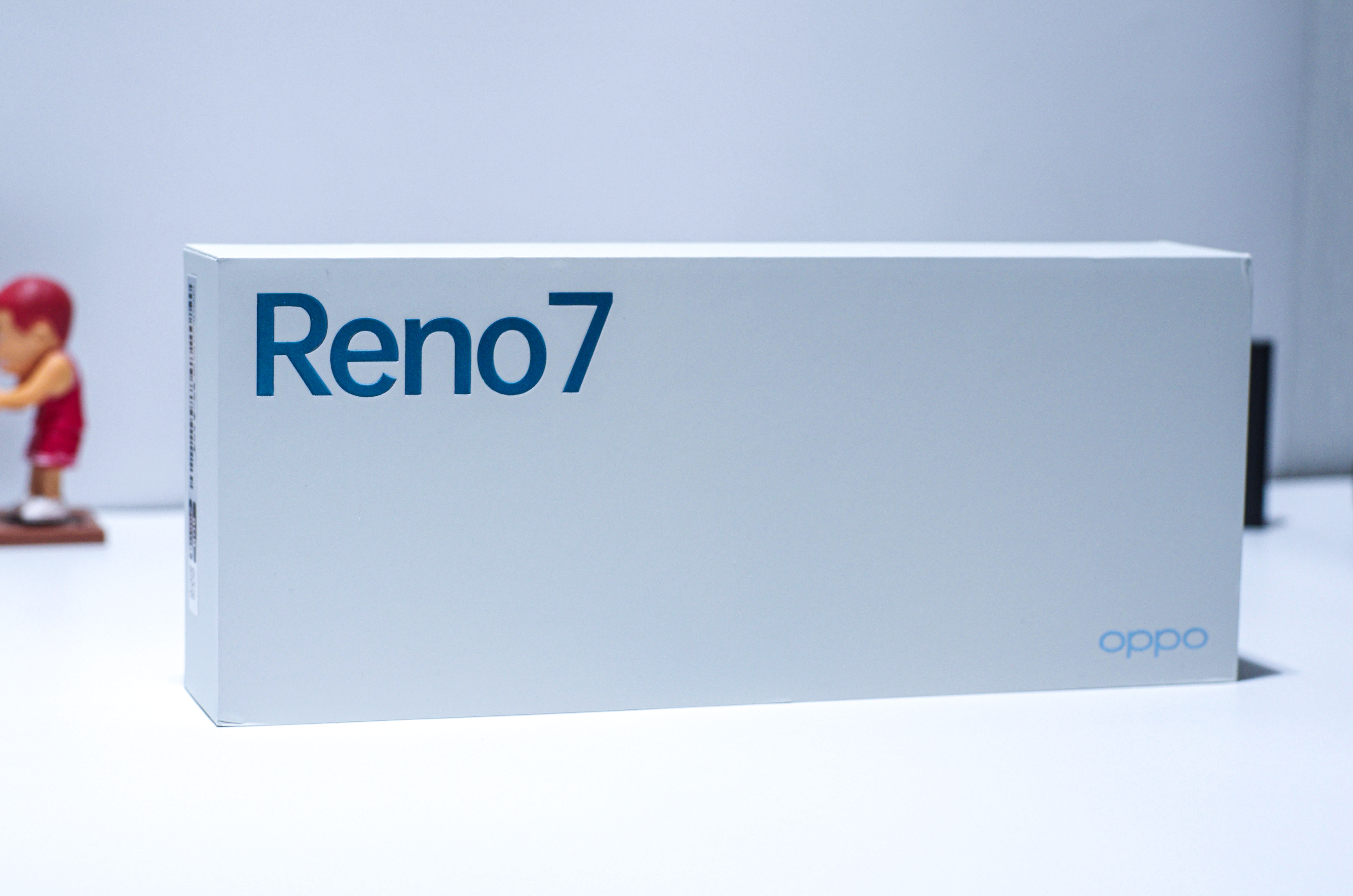OPPO Reno7 Pro评测：焕然一新、收获芳心