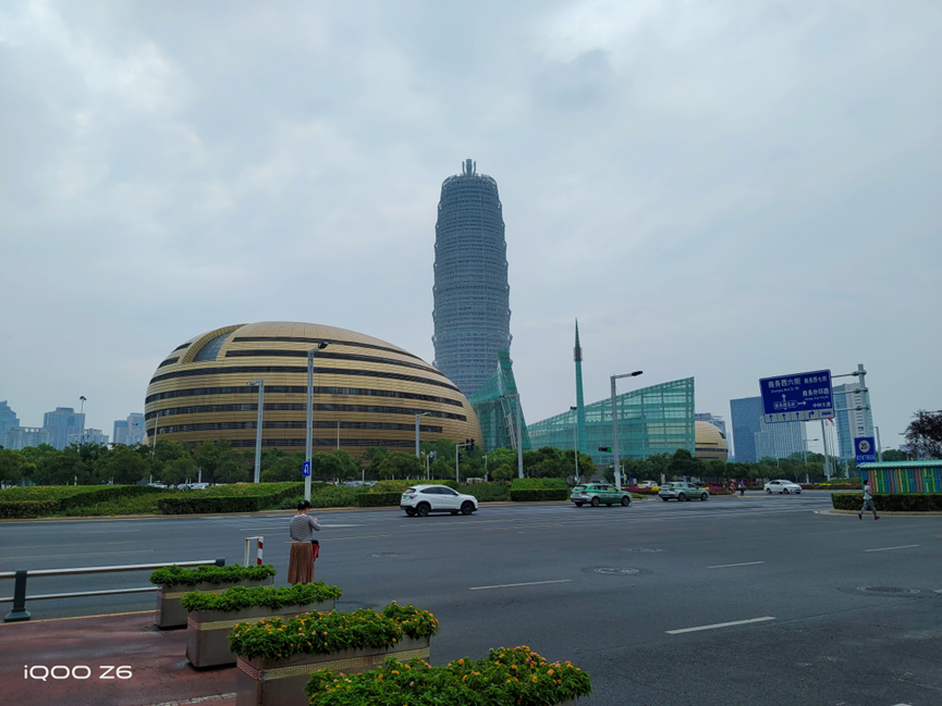 iQOO Z6评测：旗舰卖点下放 造就一代卷王