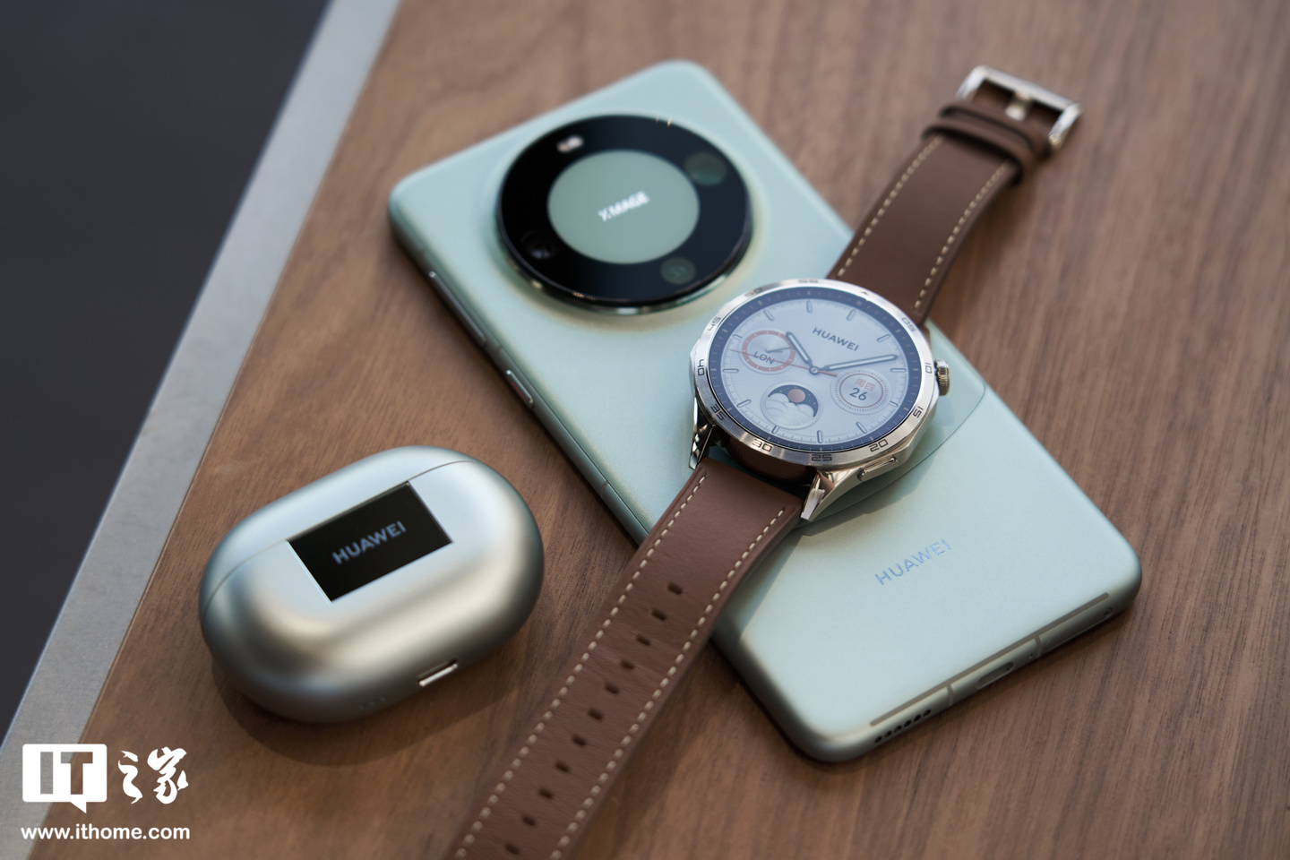 华为运动健康全家桶图赏：华为 Mate 60 Pro、华为 WATCH GT 4、华为 Freebuds Pro 3
