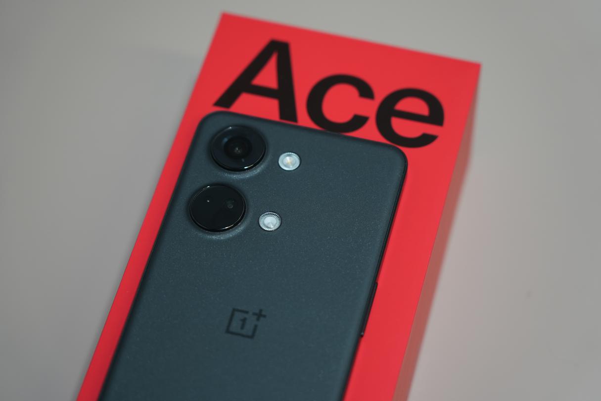 一加Ace 2V评测：天玑9000+12G+256G存储只要2299 还有谁！