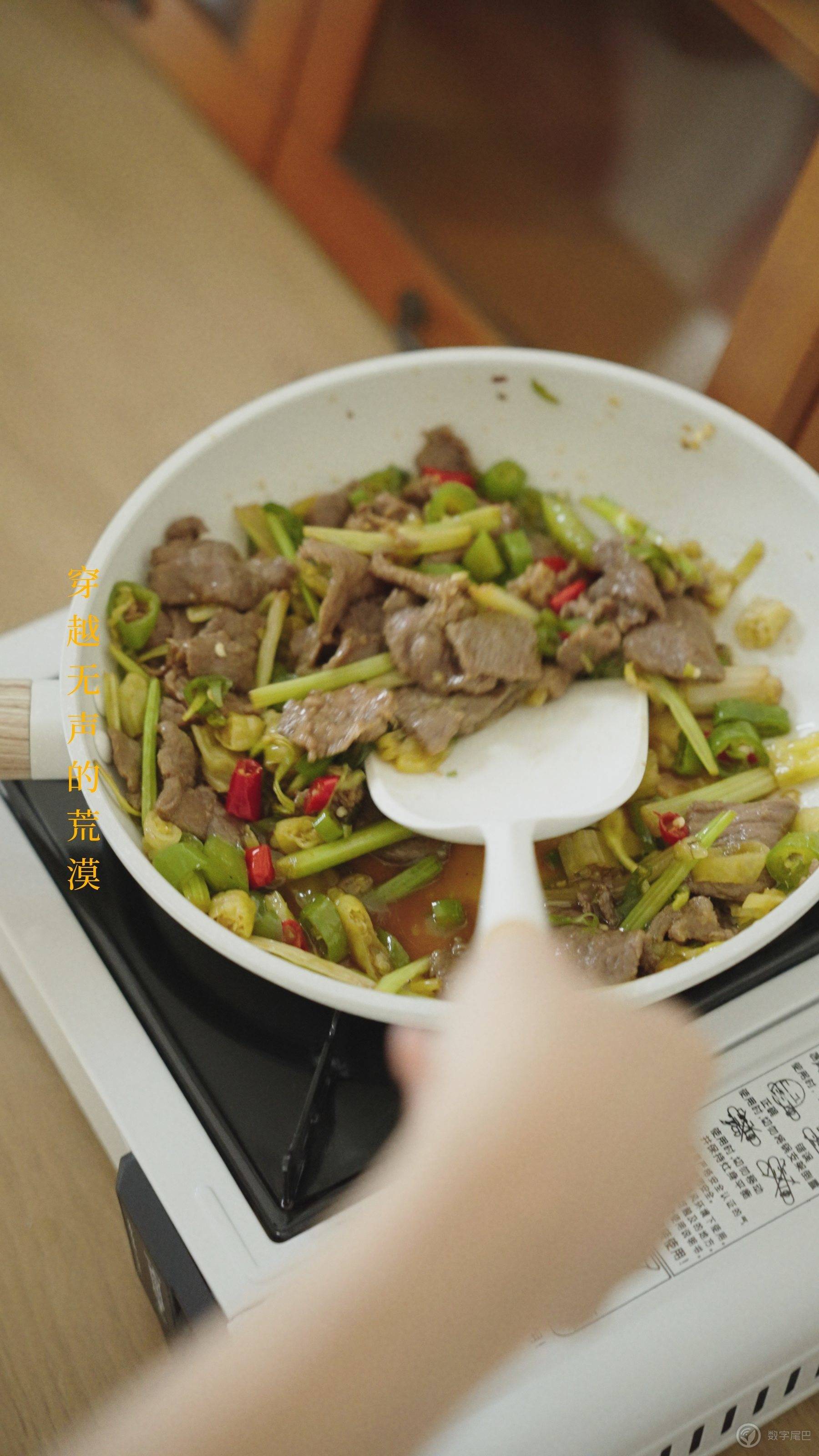 我把网暴经历拍成了情绪短片