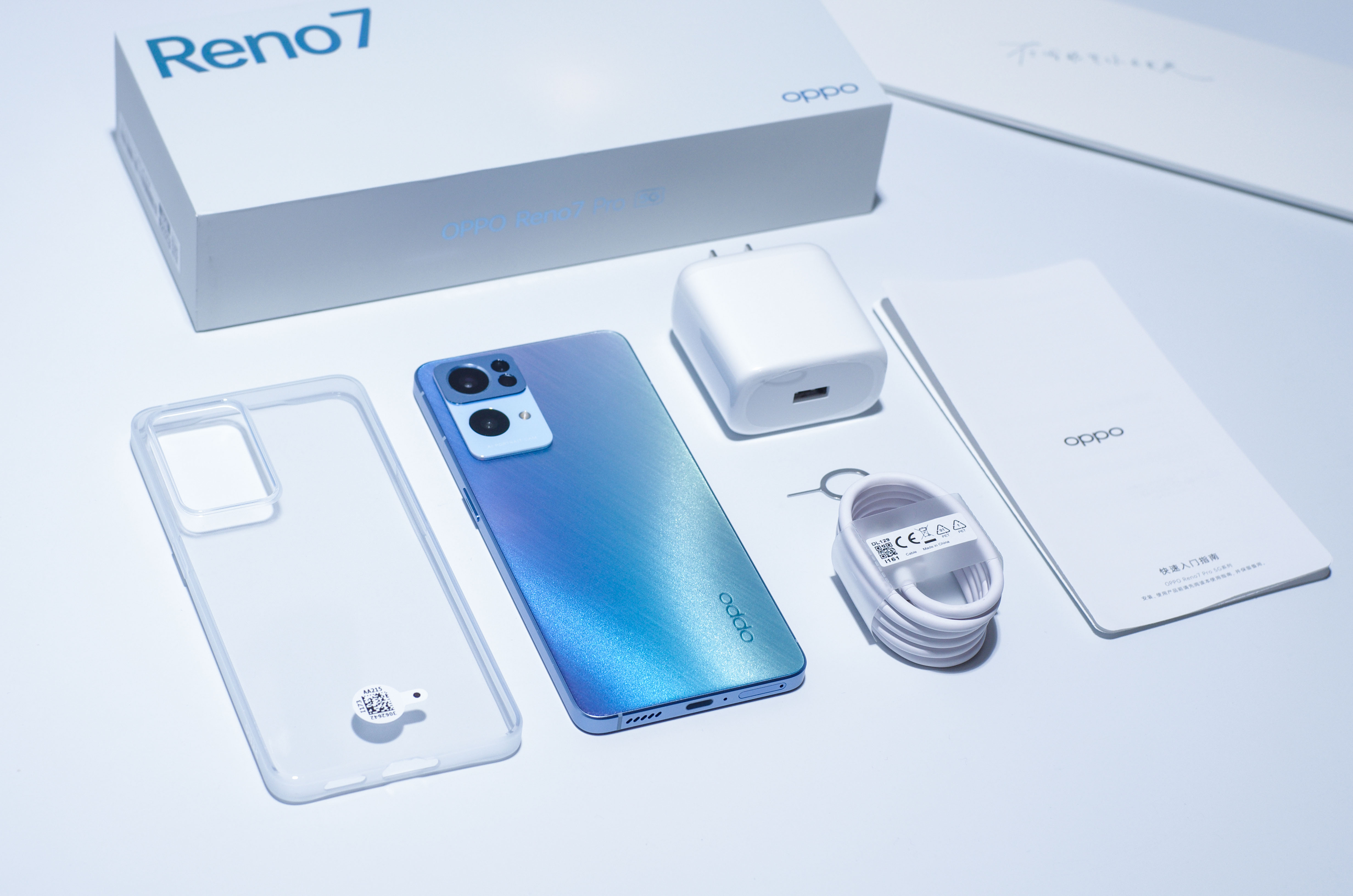 OPPO Reno7 Pro评测：焕然一新、收获芳心