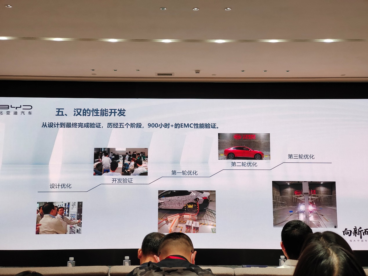 为何有些车新车内饰异味那么小？这里你能找到答案
