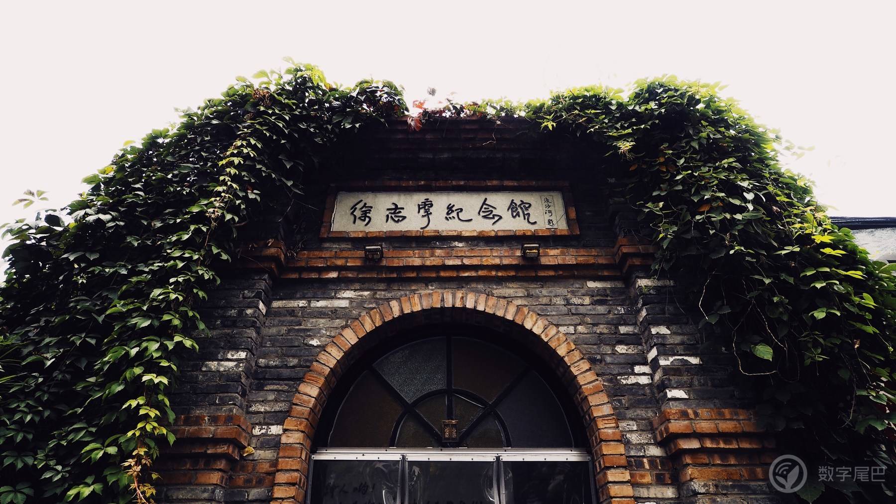 “矫揉造作”的极致，“渣男”的咖啡馆