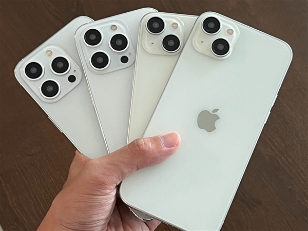 iPhone 15全系机模现身 Type-C接口标配了？