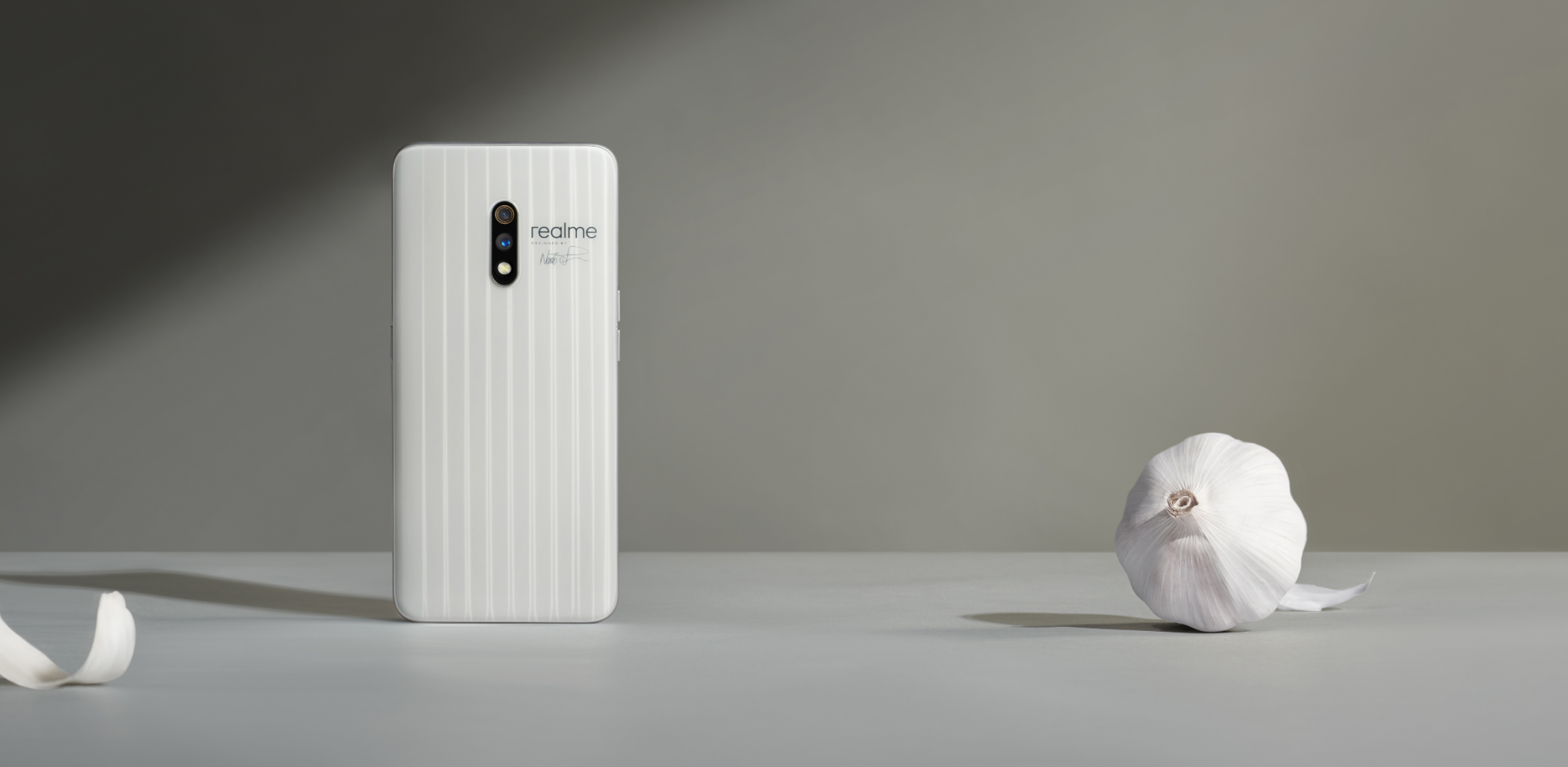 realme GT大师版参数曝光：骁龙870+一亿像素