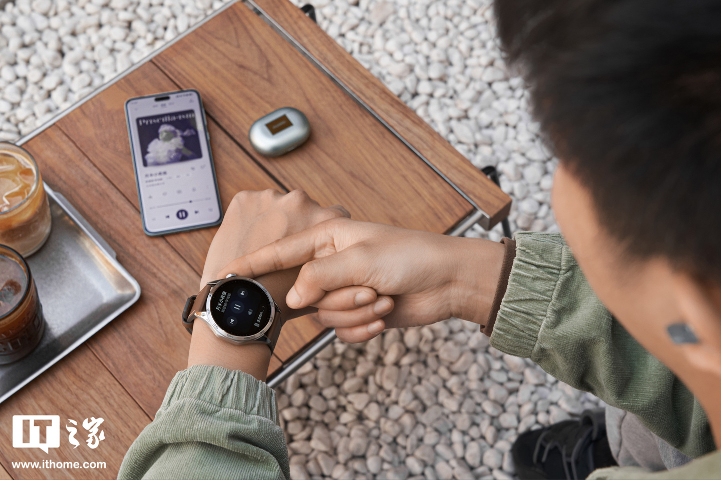 华为运动健康全家桶图赏：华为 Mate 60 Pro、华为 WATCH GT 4、华为 Freebuds Pro 3