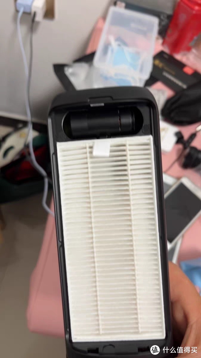 实用的车载空气净化器还不错