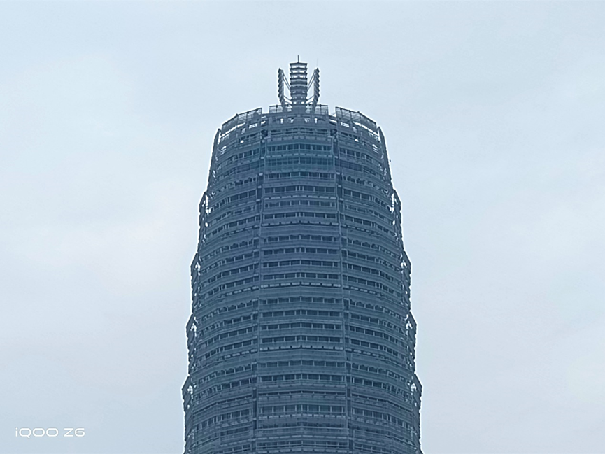 iQOO Z6评测：旗舰卖点下放 造就一代卷王