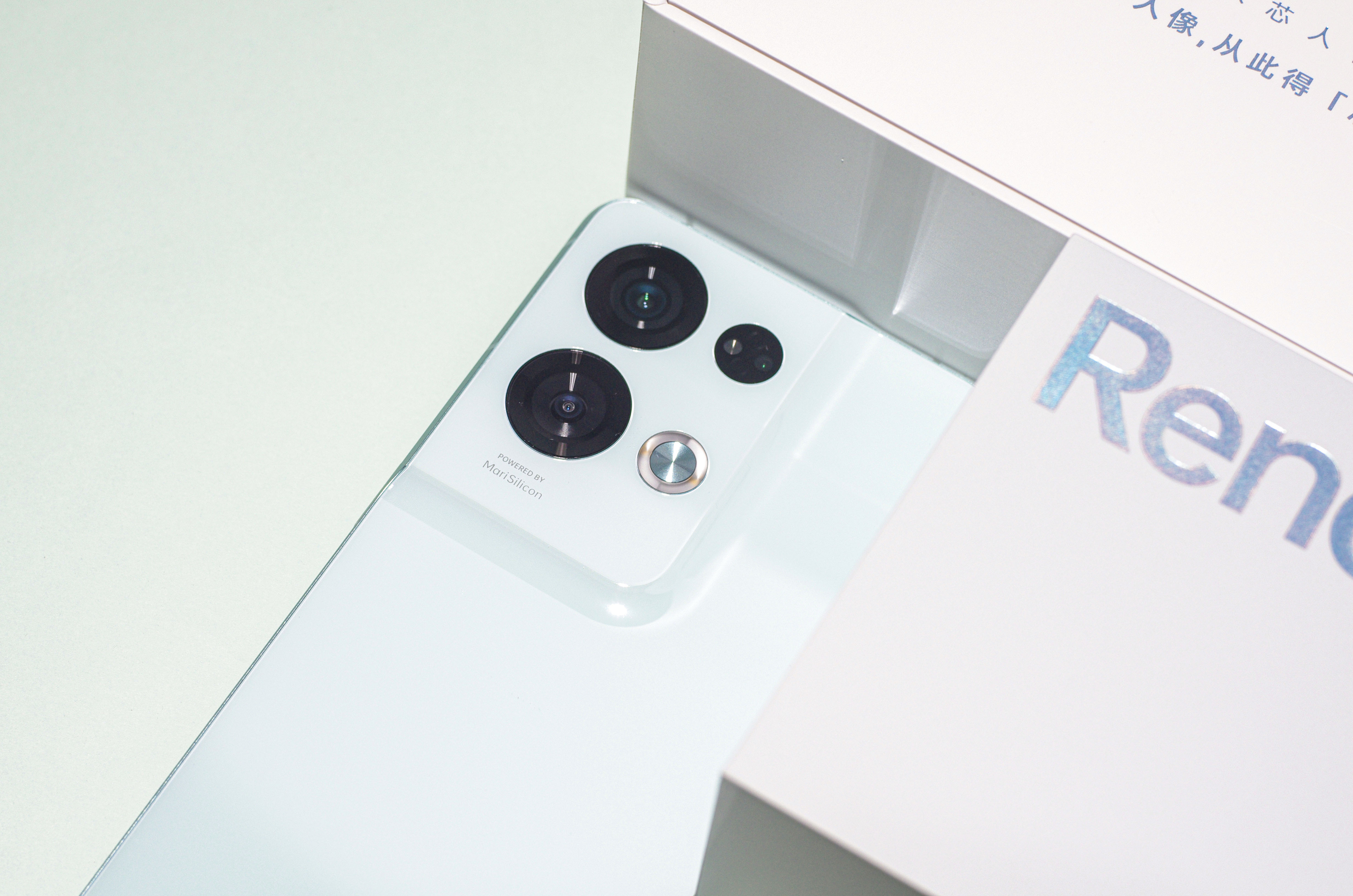 OPPO Reno 8 Pro+评测：精致如碧玉 有颜有双芯