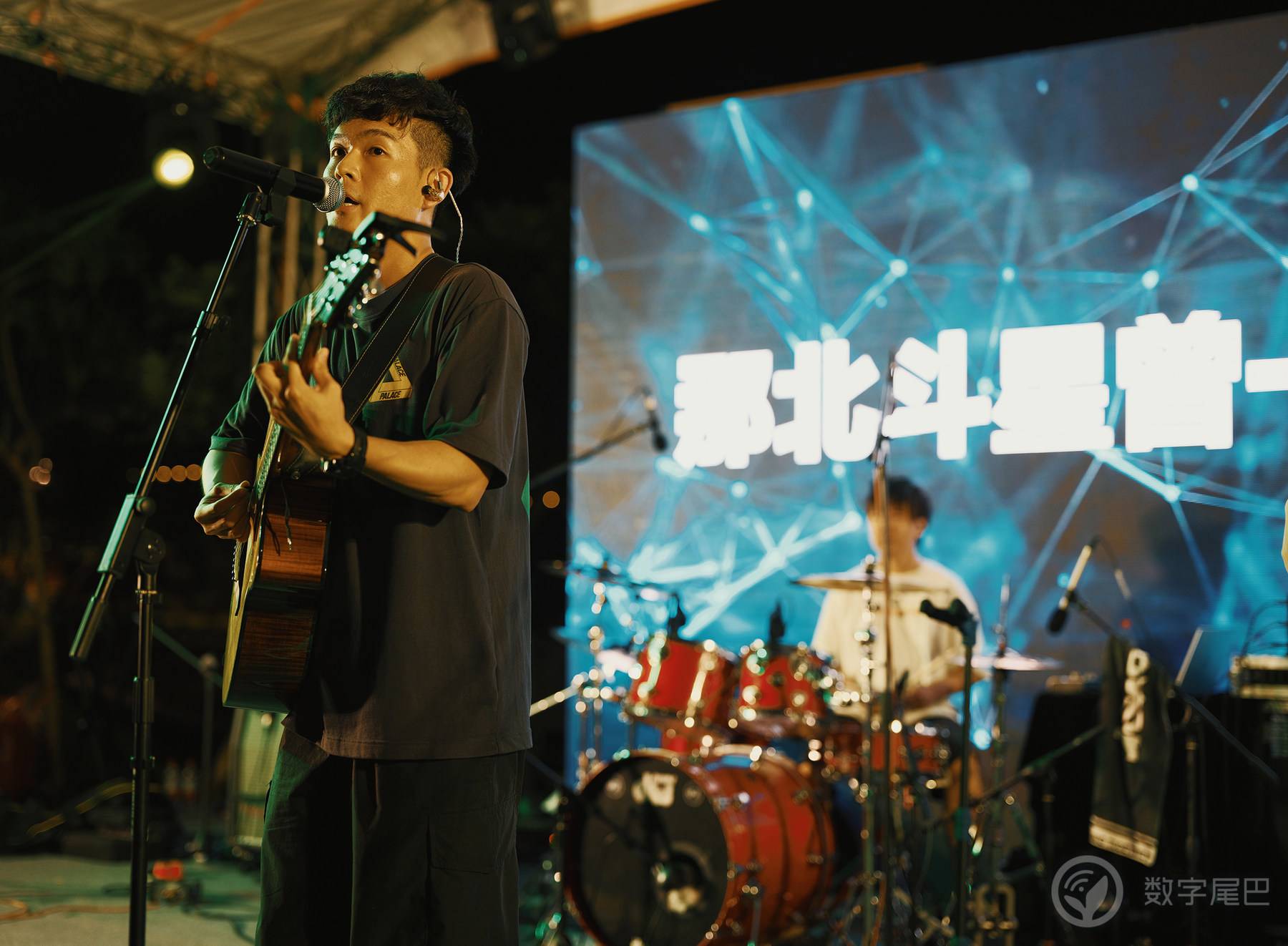 用富士中画幅GFX100II拍音乐节是什么感受
